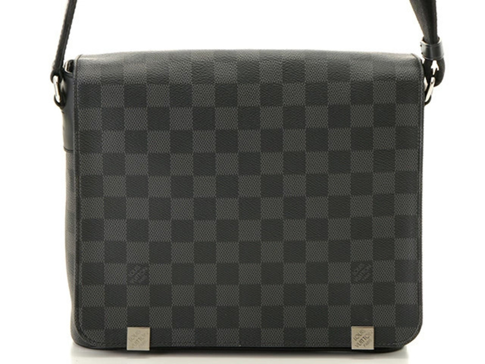 LOUIS VUITTON District Damier Graphite Black